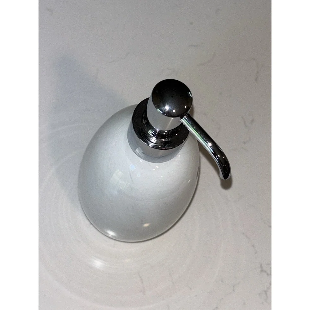 New Unused Labrazel Bianca Italian Hand Blown Glass Pump Soap Dispenser